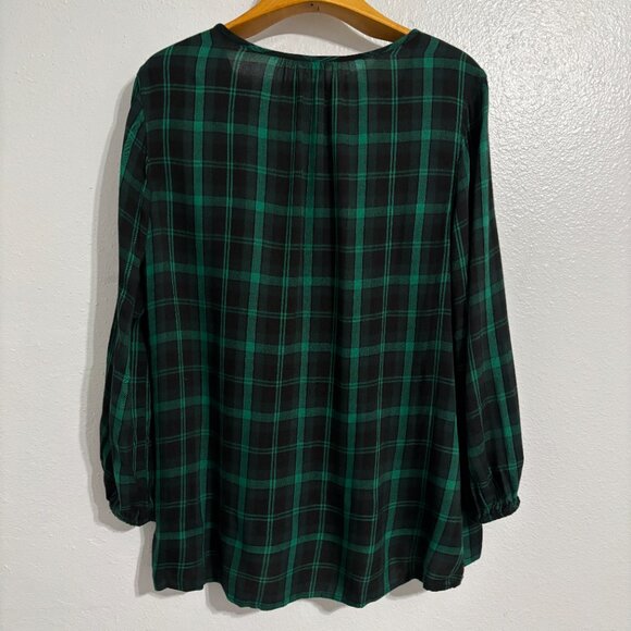 Cato EST 1946 Green Black Plaid Rayon Blouse 18/20W Crisscross Neck Top LS - Picture 2 of 11